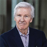 [MISSING IMAGE: ph_ronaldaduncan-4clr.jpg]